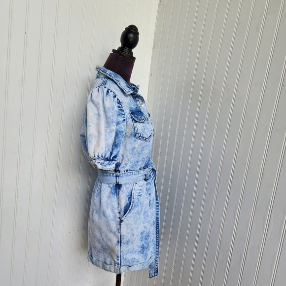 TCEC Womens Blue Light Wash Denim Playsuit Romper Short Sleeve Snap Belted Sz M - Picture 6 of 16